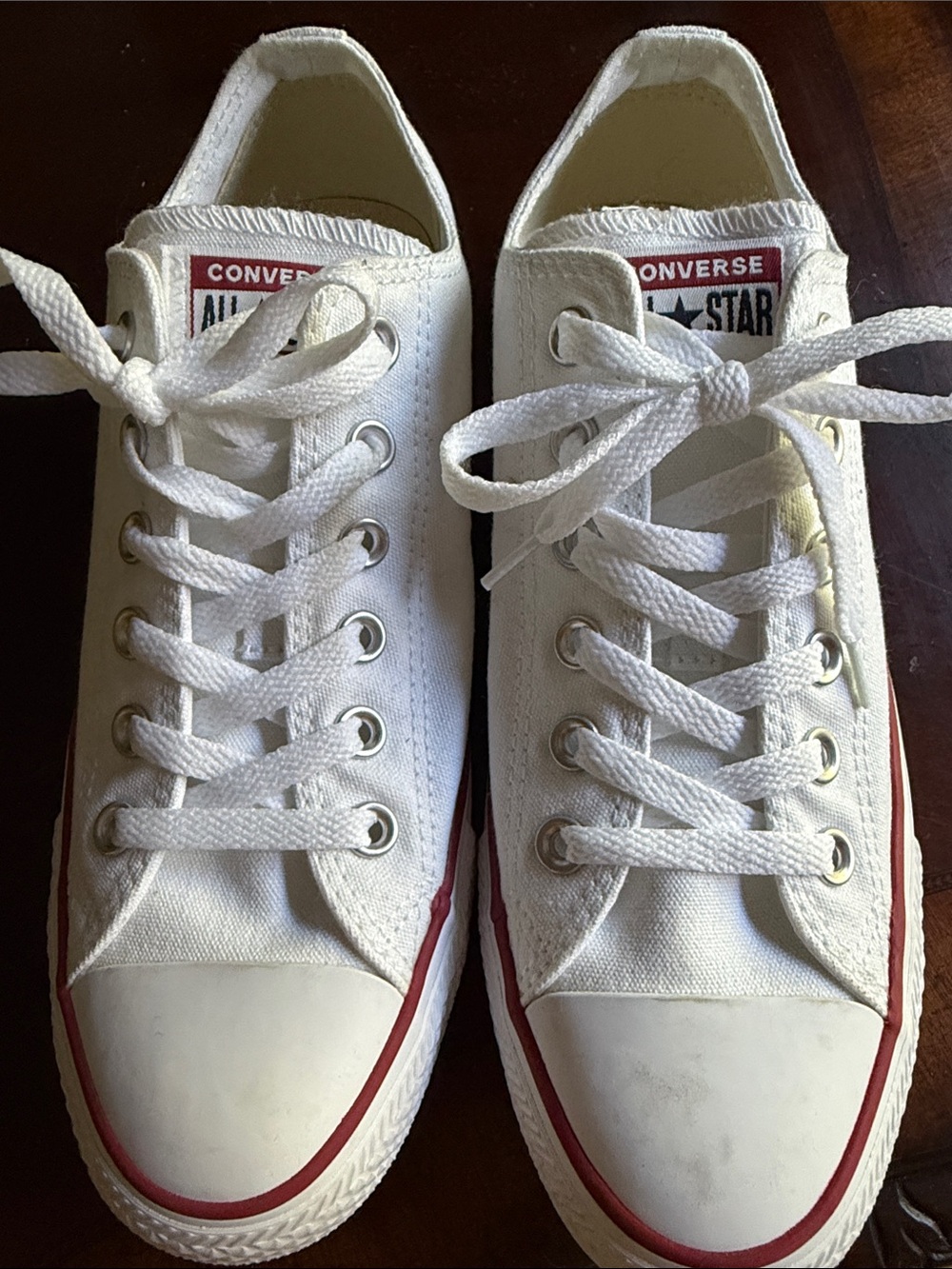 Converse All Star woman’s White Low-Top Canvas Sneakers  size 9 woman’s